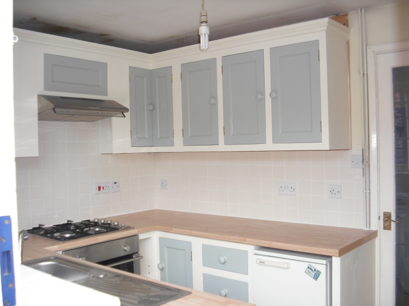 Bespoke units, white and grey, with wood worksurface 3